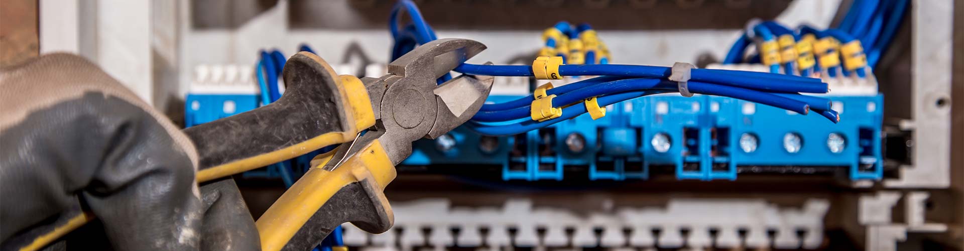 Elektrik Tesisatı Tamiratlarında Profesyonel &Ccedil;&ouml;z&uuml;mler